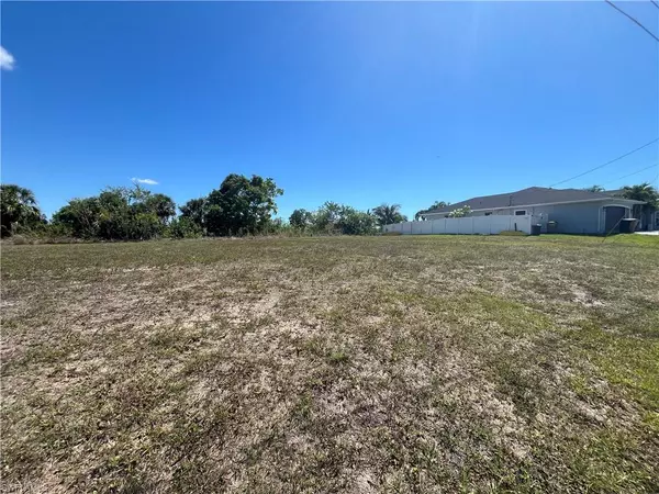 Cape Coral, FL 33909,2102 NE 26th ST