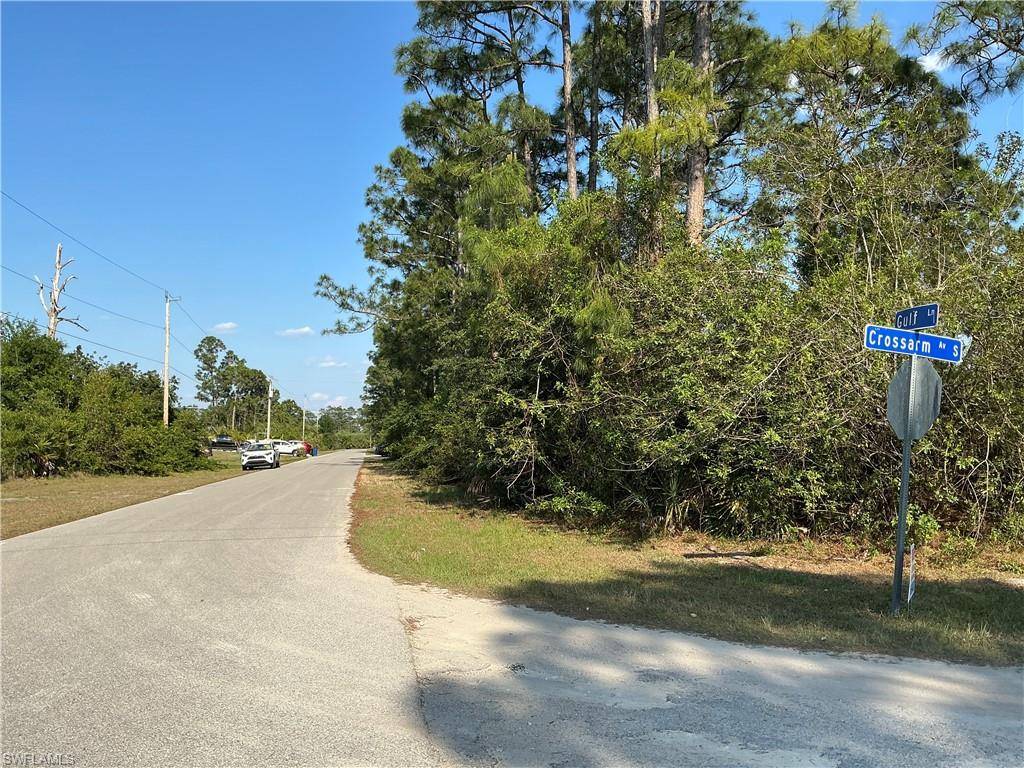Lehigh Acres, FL 33974,637 Crossarm AVE S