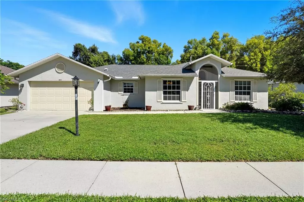 Naples, FL 34112,841 Charlemagne BLVD