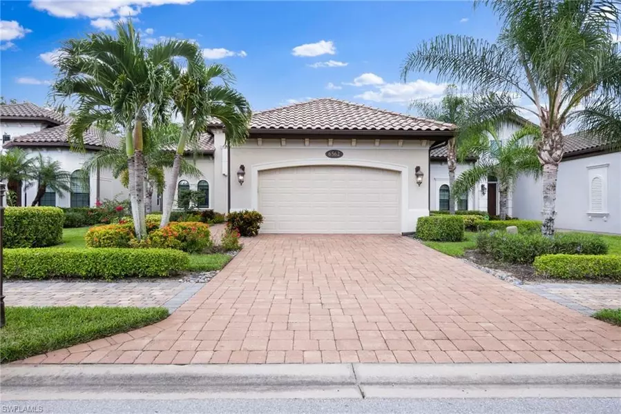 6562 Amarone LN, Naples, FL 34113