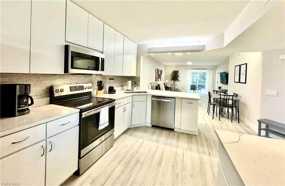 7797 Esmeralda WAY #K102, Naples, FL 34109