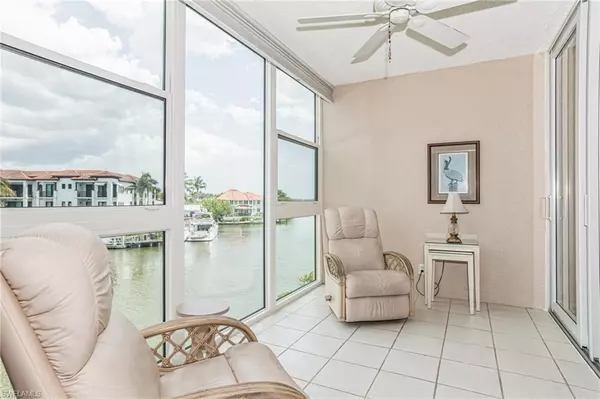 805 River Point DR #C-202, Naples, FL 34102