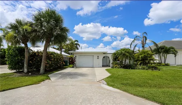 Naples, FL 34108,640 104th AVE N