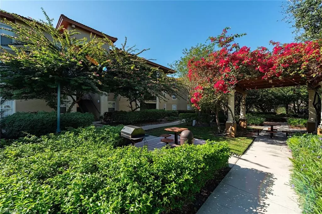 Bonita Springs, FL 34135,8861 Colonnades CT N #215