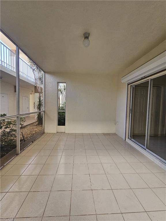 Naples, FL 34119,6025 Chardonnay LN #102