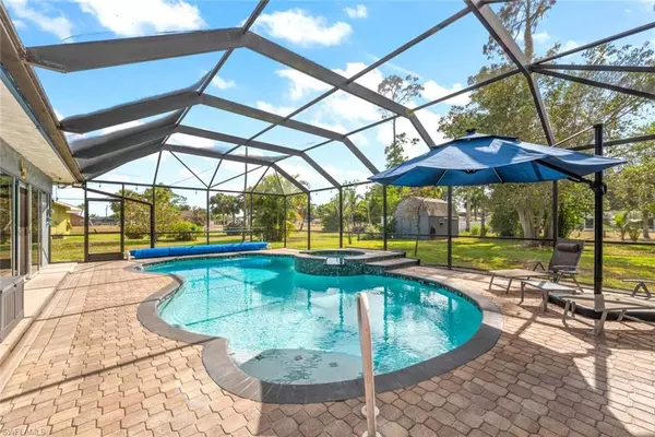 203 Lake AVE, Lehigh Acres, FL 33936