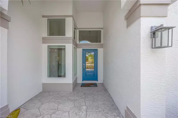 Naples, FL 34109,6573 Chestnut CIR