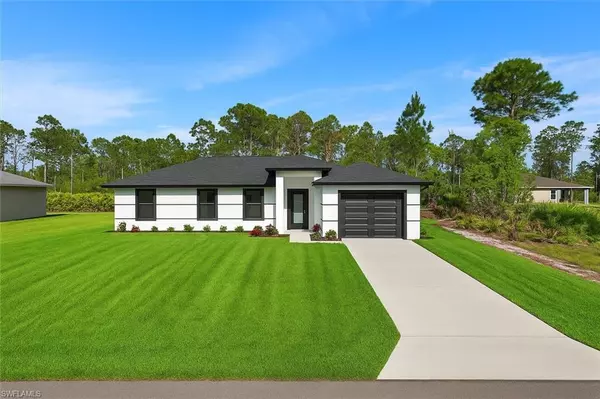 631 Summit AVE S, Lehigh Acres, FL 33974