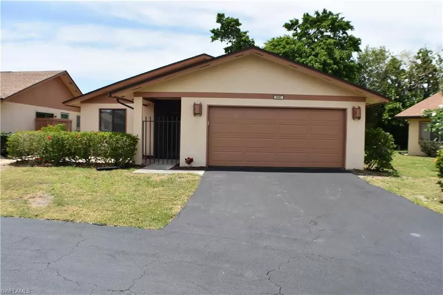 6487 Royal Woods DR, Fort Myers, FL 33908