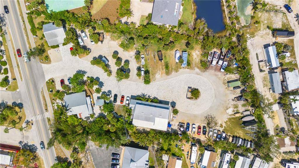 Sanibel, FL 33957,1039 & 1041 Periwinkle WAY