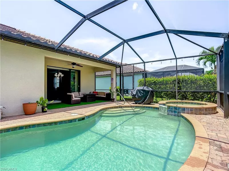 2846 Via Piazza LOOP, Fort Myers, FL 33905
