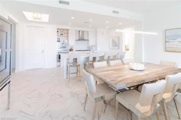 Naples, FL 34102,1125 Central AVE #373