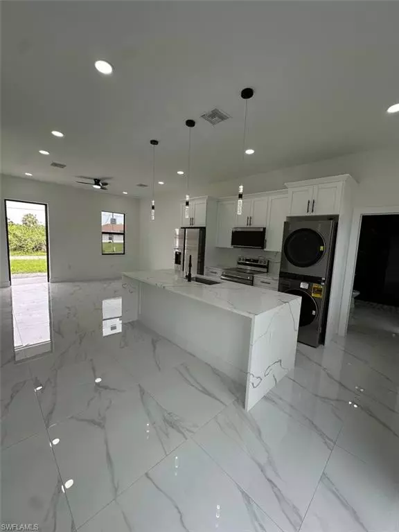 Lehigh Acres, FL 33976,3117 35th ST SW