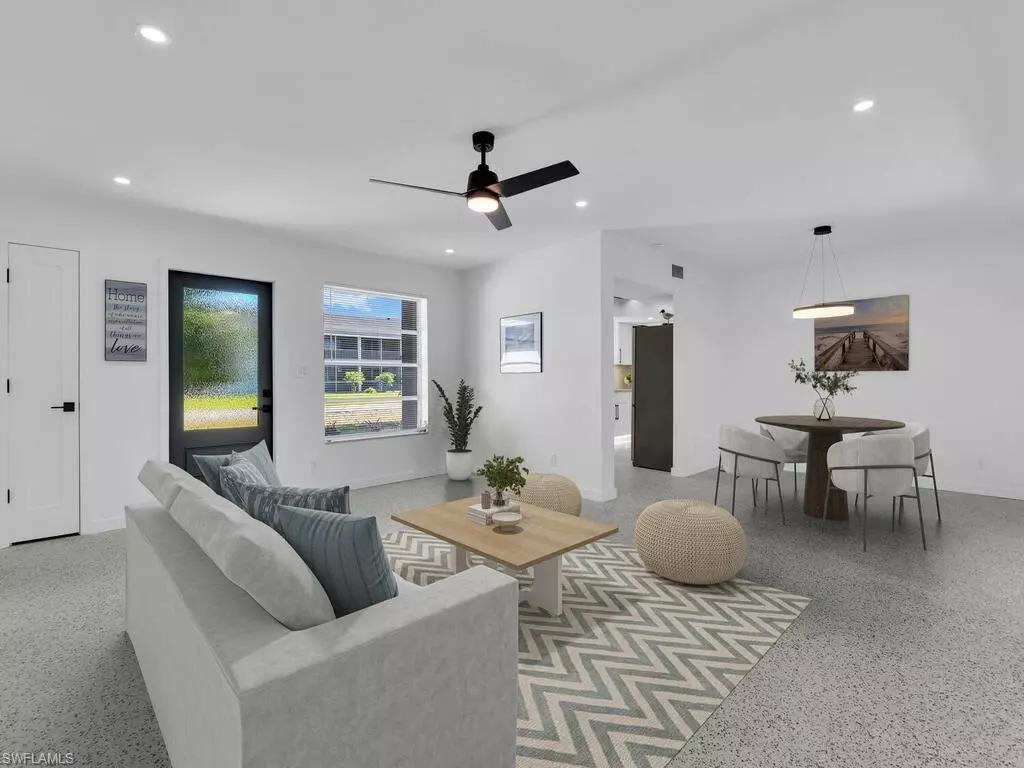 Naples, FL 34112,4941 Aztec CIR