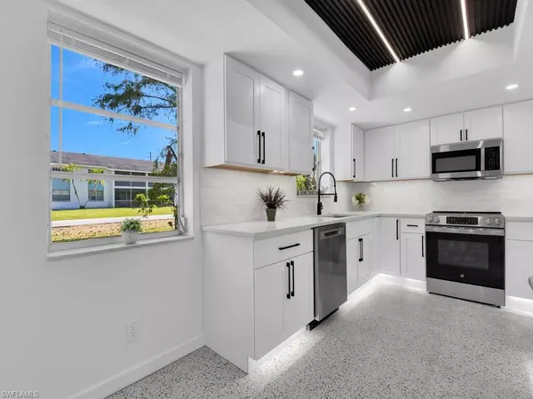 Naples, FL 34112,4941 Aztec CIR