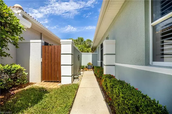 Fort Myers, FL 33913,9350 Trieste DR