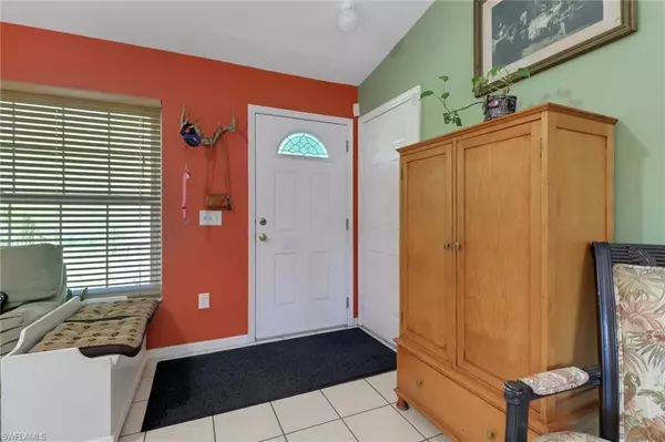 Naples, FL 34120,120 4th ST NE