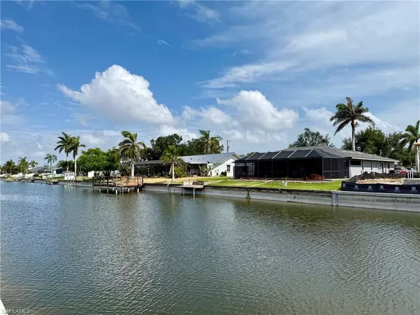 Cape Coral, FL 33914,714 SW 39th ST