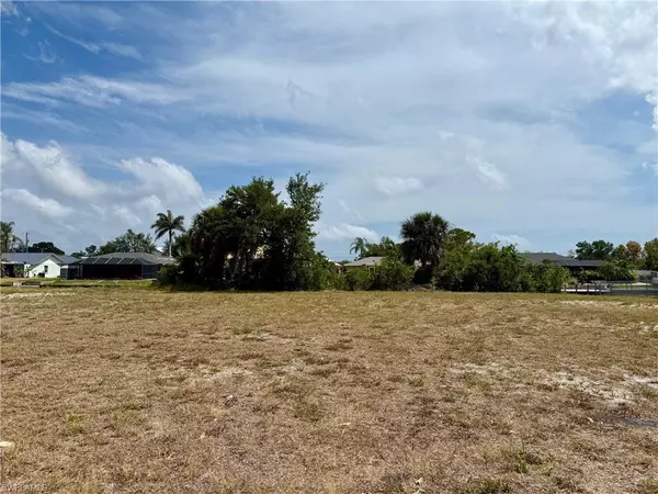 Cape Coral, FL 33914,714 SW 39th ST