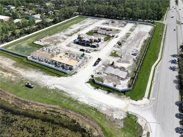 Naples, FL 34112,6089 Barbara CIR