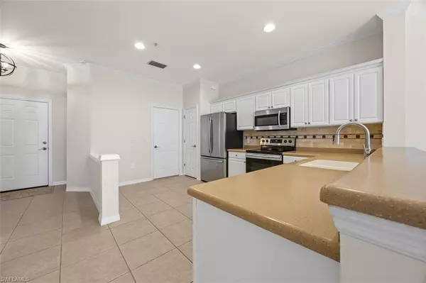 Naples, FL 34105,1260 Oxford LN