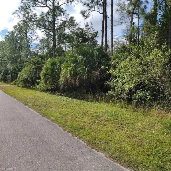 Naples, FL 34120,2nd St NE