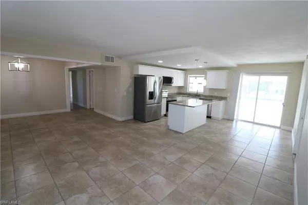 North Fort Myers, FL 33903,4318 S Pacific CIR