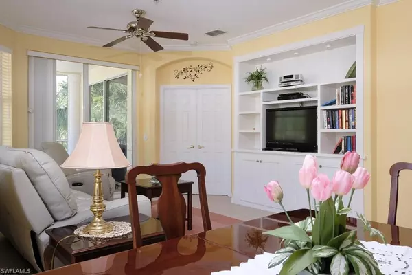 Naples, FL 34112,4873 Hampshire CT #5-101