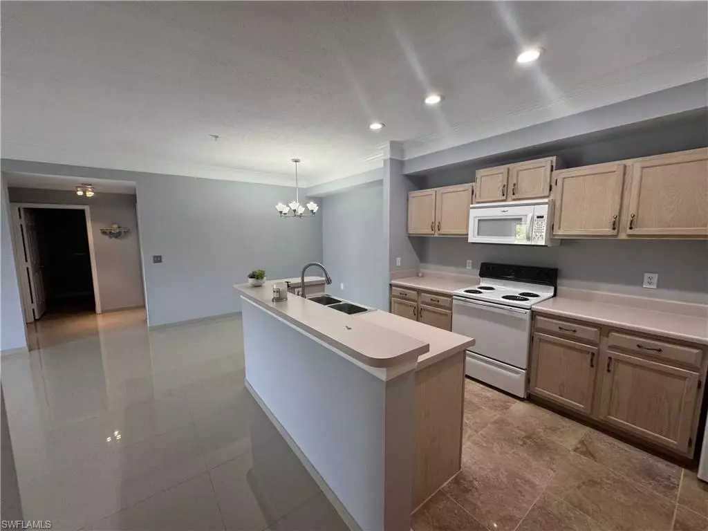 Fort Myers, FL 33913,11530 Villa Grand #1113