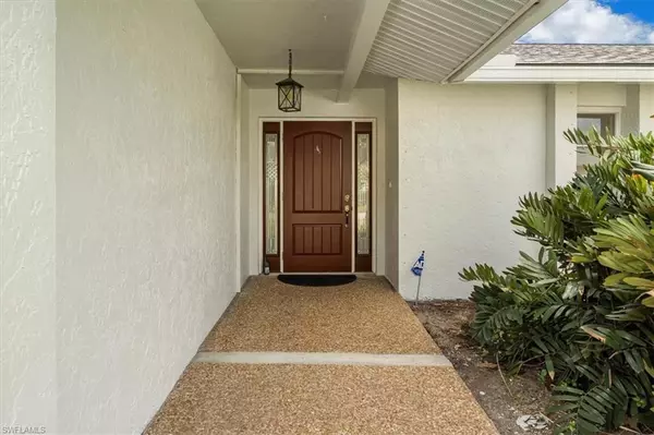 2232 Longboat DR, Naples, FL 34104