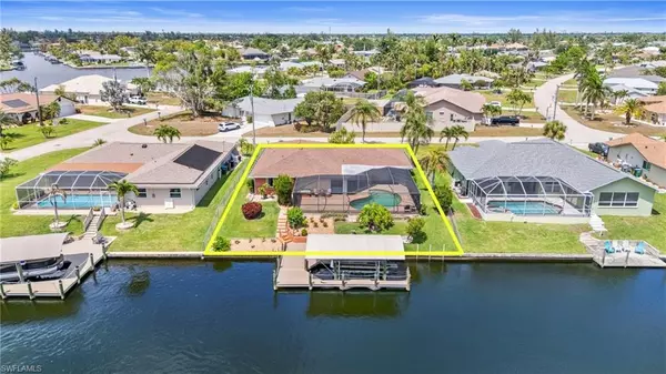 Cape Coral, FL 33904,206 SE 34th TER