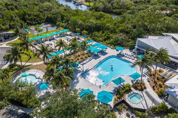 Estero, FL 33928,20930 Island Sound CIR #402