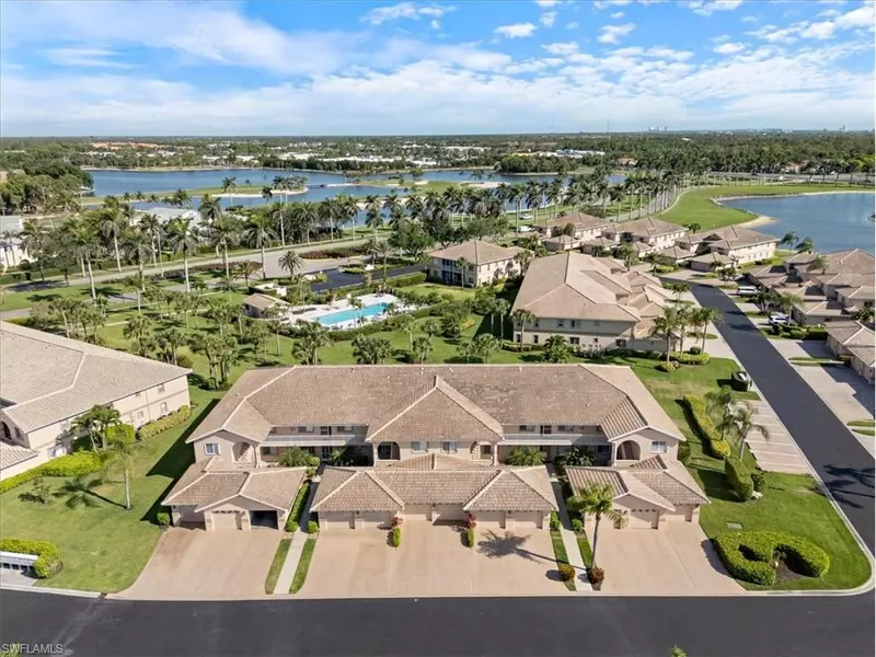 9060 Michael CIR #2, Naples, FL 34113