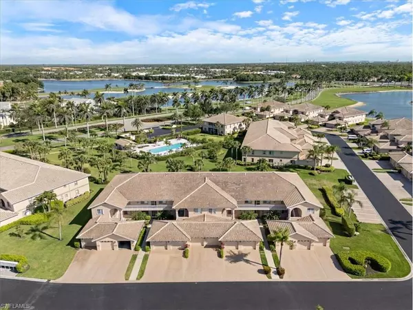 9060 Michael CIR #2, Naples, FL 34113