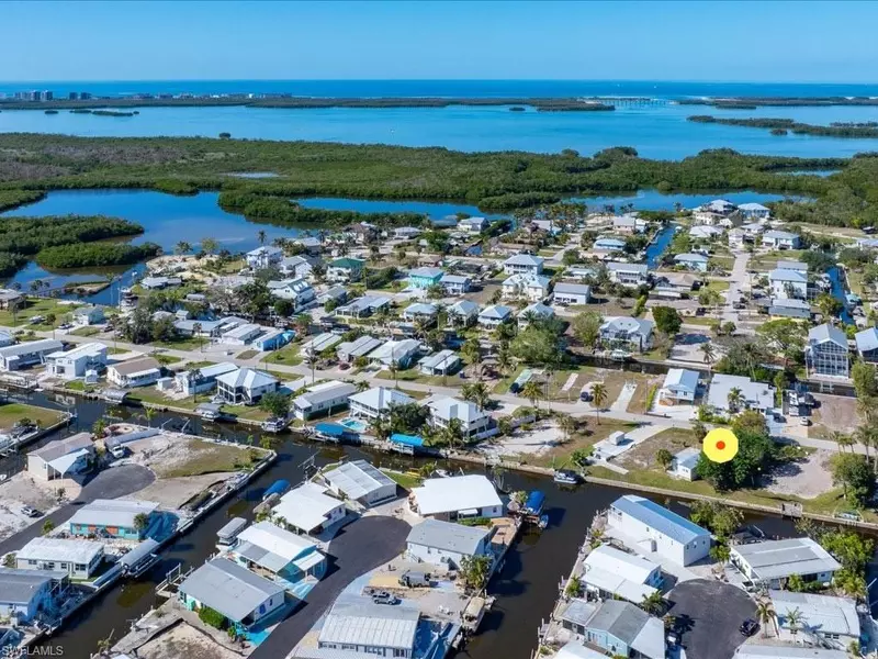 24518 Dolphin ST, Bonita Springs, FL 34134