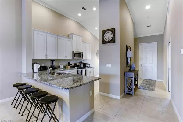 Naples, FL 34119,9433 Benvenuto CT #201