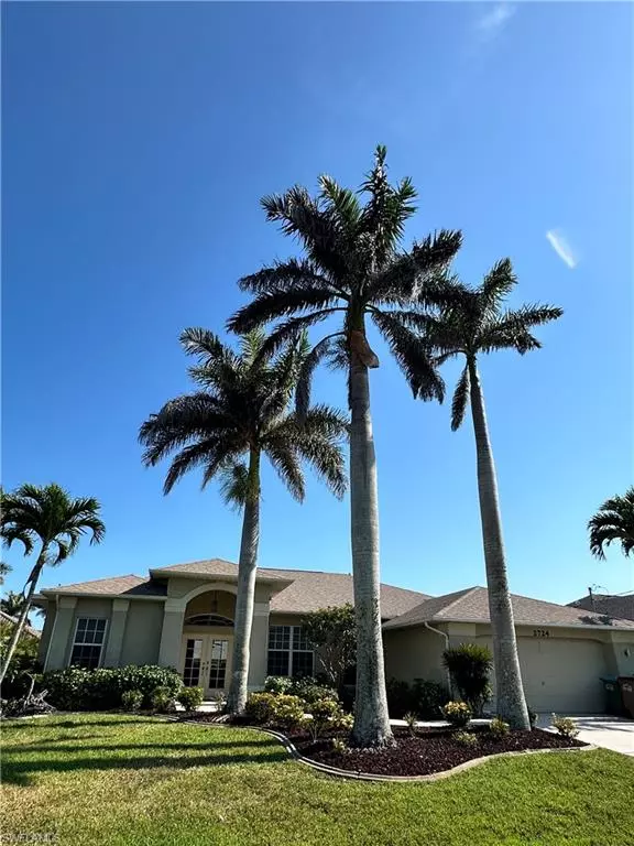 Cape Coral, FL 33914,2724 SW 53rd LN