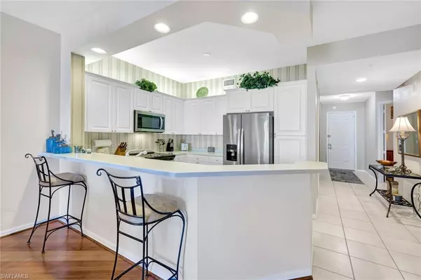 Naples, FL 34108,400 Flagship DR #905