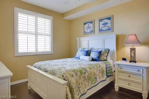 Naples, FL 34108,400 FLAGSHIP DR #604
