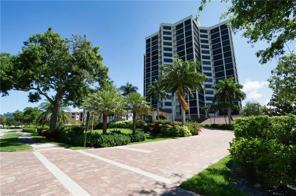 Naples, FL 34108,6000 Pelican Bay BLVD #C604