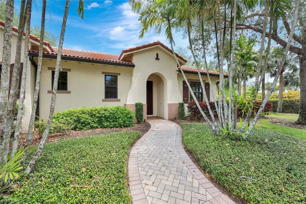 Naples, FL 34113,1126 Medan CT N #35