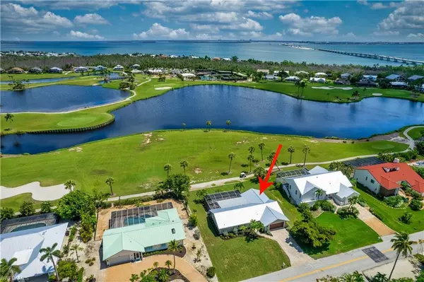 Sanibel, FL 33957,1073 Sand Castle RD