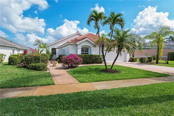 Naples, FL 34104,1526 Vintage LN