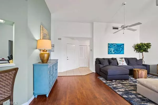 Naples, FL 34108,592 Beachwalk CIR #N-304