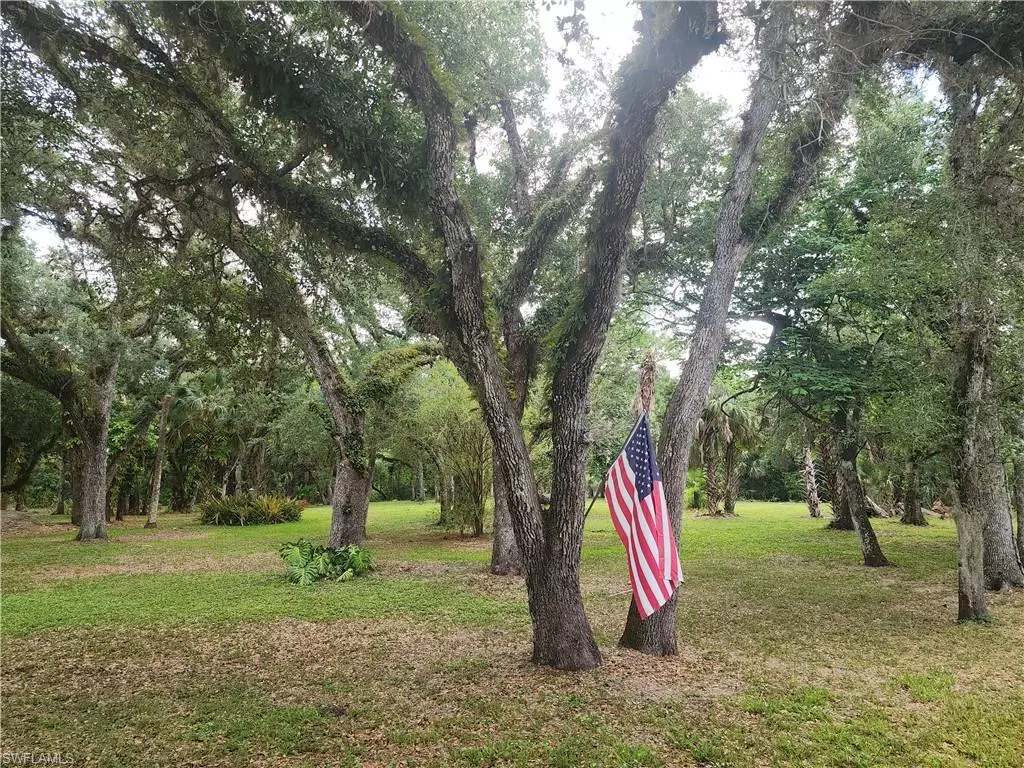 Alva, FL 33920,3201 Bateman RD