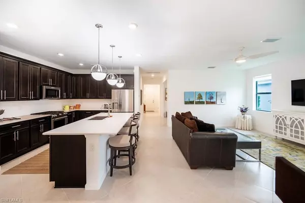 North Fort Myers, FL 33917,17578 Winding Oak LN
