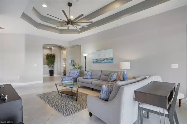 Fort Myers, FL 33913,10230 Glastonbury CIR #202
