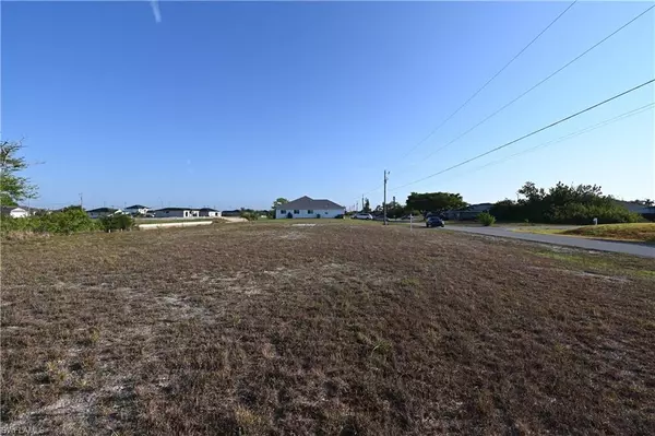 Cape Coral, FL 33909,2010 NE 1st PL