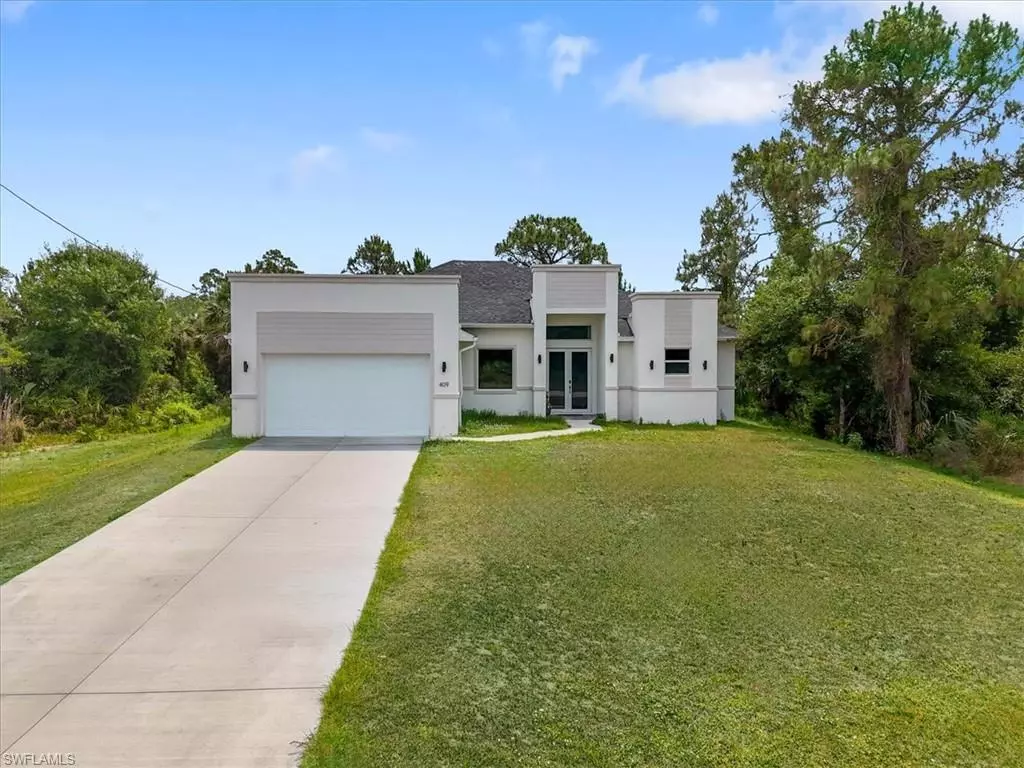 Lehigh Acres, FL 33974,409 Columbus BLVD S