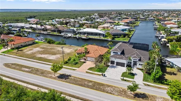 Cape Coral, FL 33914,2915 Beach PKWY W